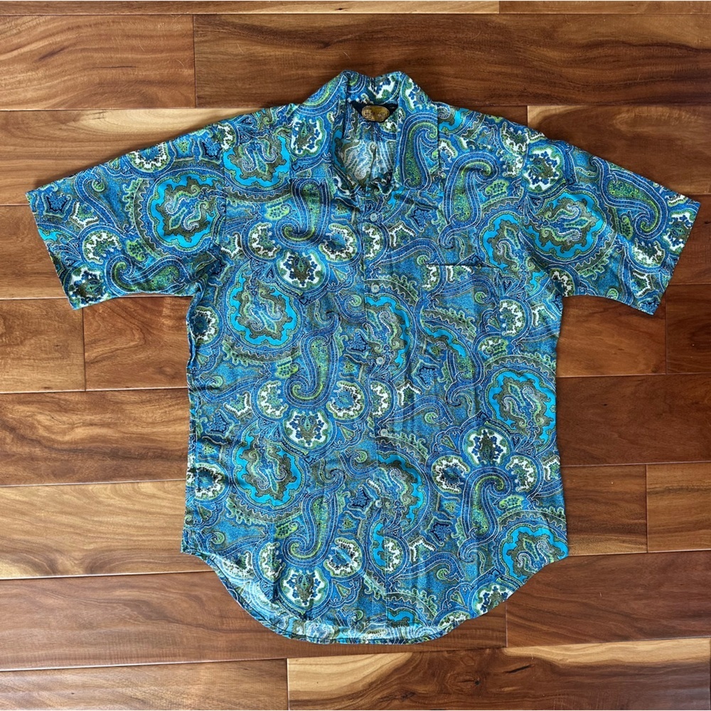 DaVinci Blue & Green Paisley Print Button Up Shirt size Medium